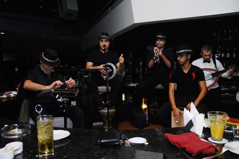 Jazz Bar Entertainment 